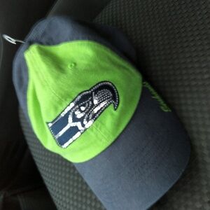New and Licenced NFL cap